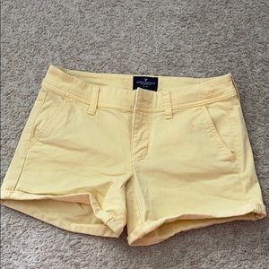 American Eagle Size 0 Light Yellow Shorts